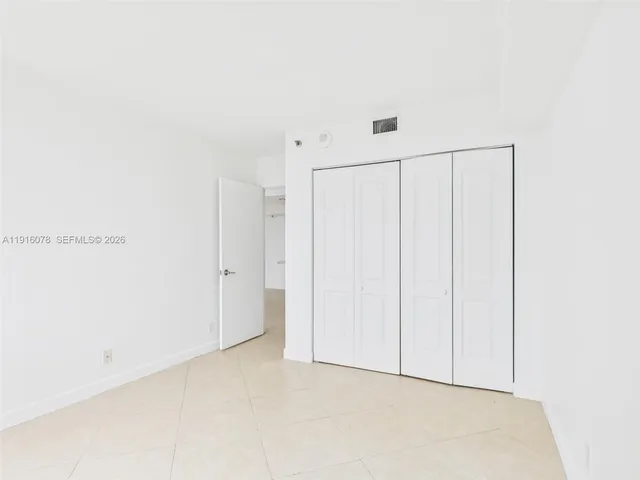 $2,600 | 3300 Northeast 192 Street, Unit 1202, Aventura, FL 33180