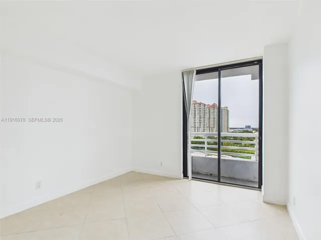 $2,600 | 3300 Northeast 192 Street, Unit 1202, Aventura, FL 33180