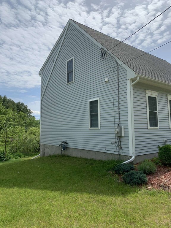 33 Ramsdell Street Warren, MA 01083 - Photo 4 of 20