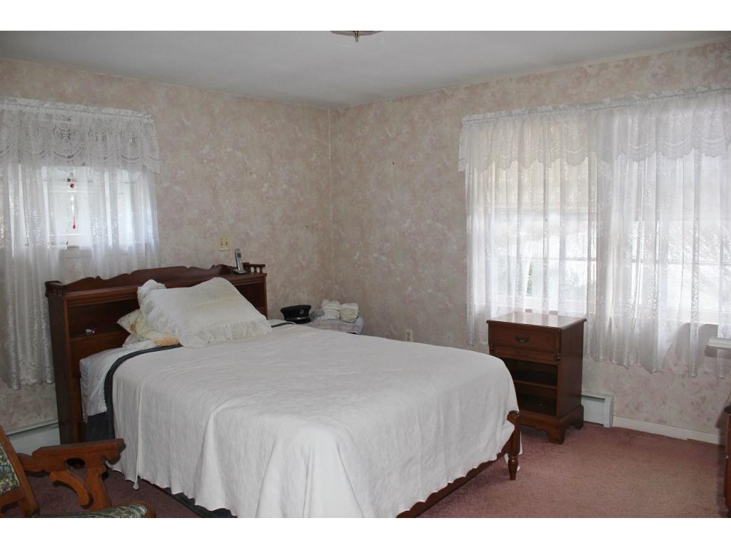 63 Cooper Street Springfield, VT 05156 - Photo 17 of 22