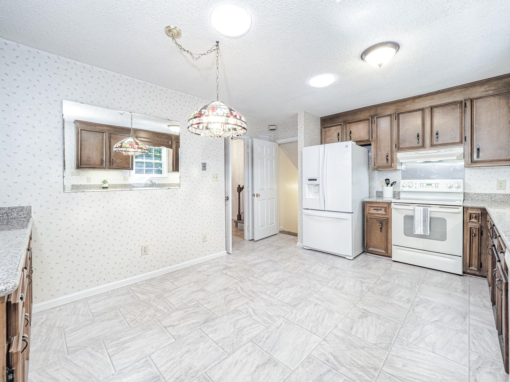 2624 Catalina Drive Raleigh, NC 27607 - Photo 10 of 35 Photo 10