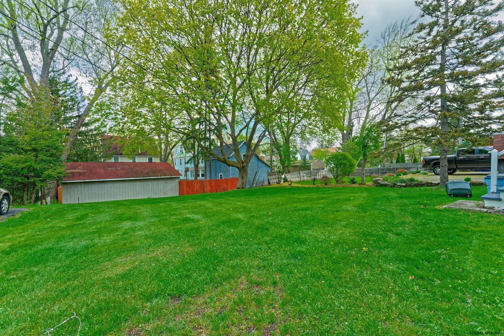 1541 Randolph Road Schenectady, NY 12308 - Photo 29 of 31 Photo 37
