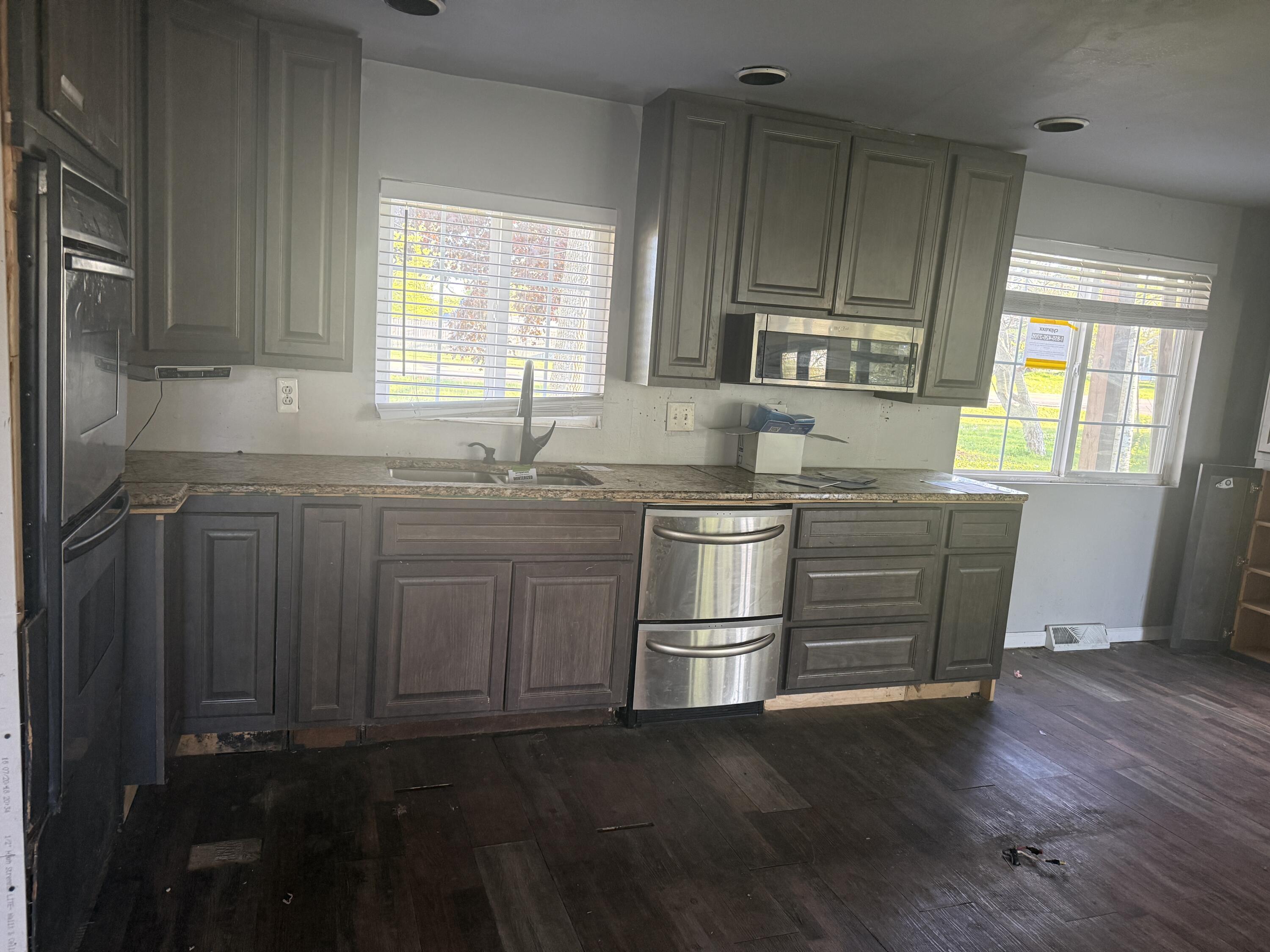 4646 Chicory Road Mount Pleasant, WI 53403 - Photo 7 of 22 Kitchen