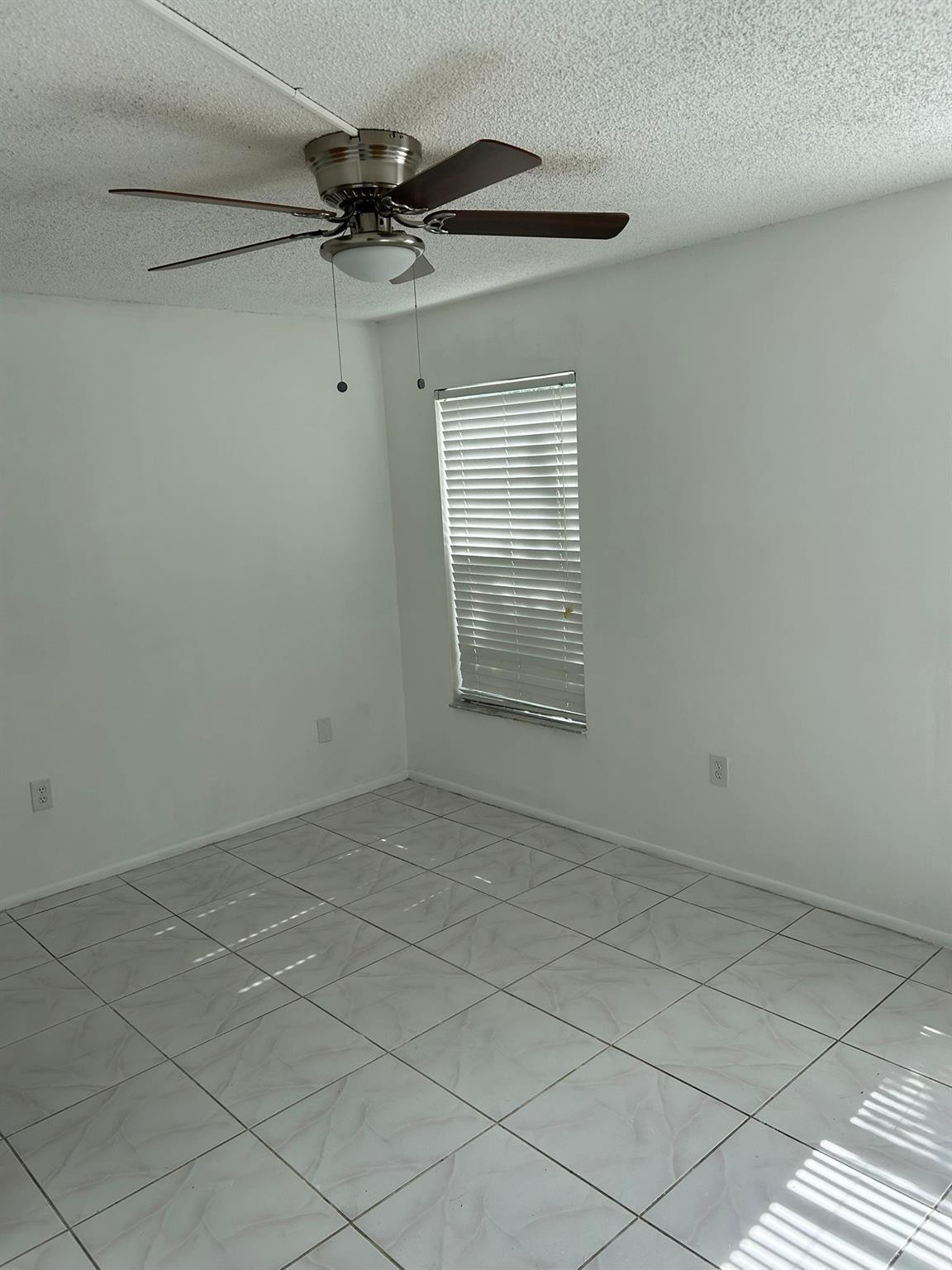 3405 Knolls Road Miramar, FL 33025 - Photo 3 of 5 Photo 3