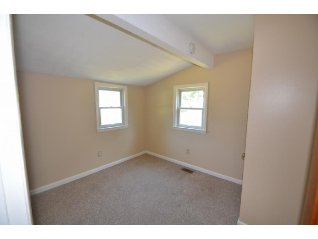 621 Corning Road Manchester, NH 03109 - Photo 11 of 27