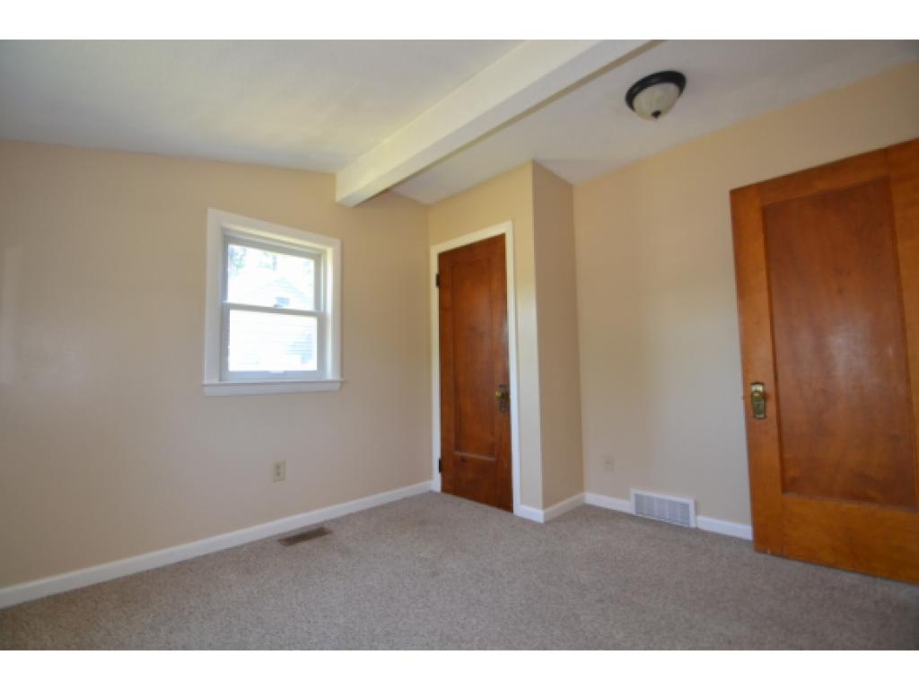 621 Corning Road Manchester, NH 03109 - Photo 12 of 27