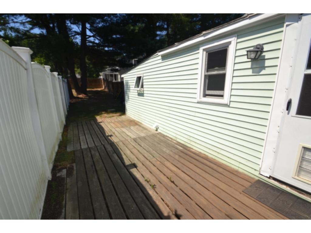 621 Corning Road Manchester, NH 03109 - Photo 17 of 27