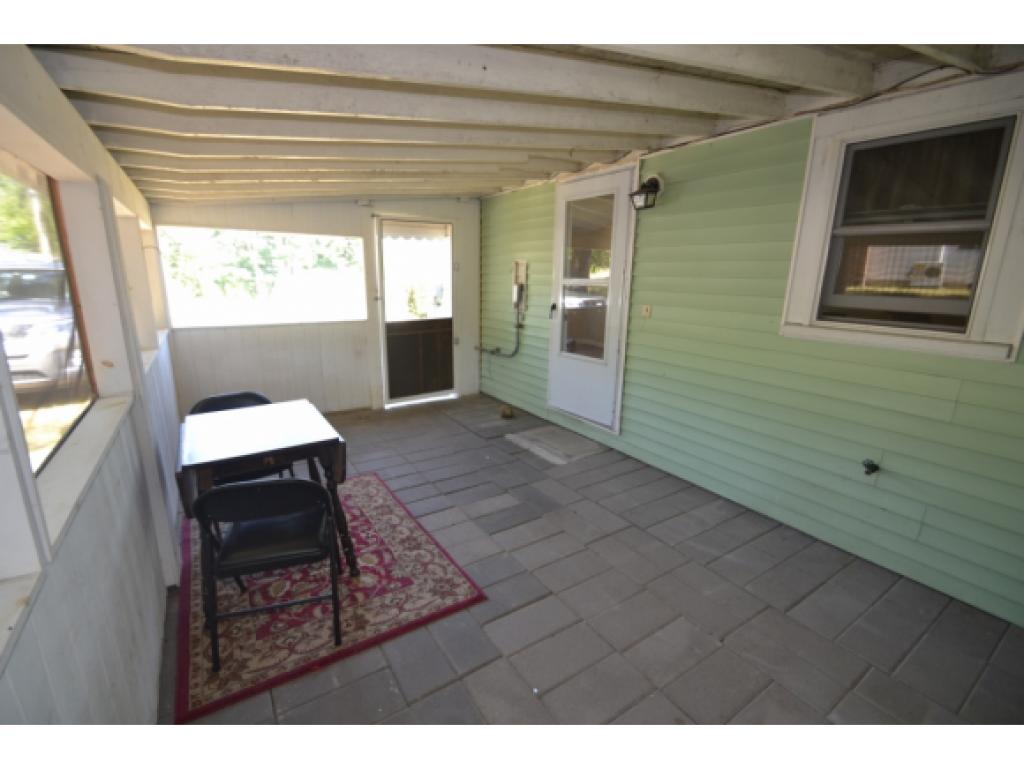 621 Corning Road Manchester, NH 03109 - Photo 24 of 27