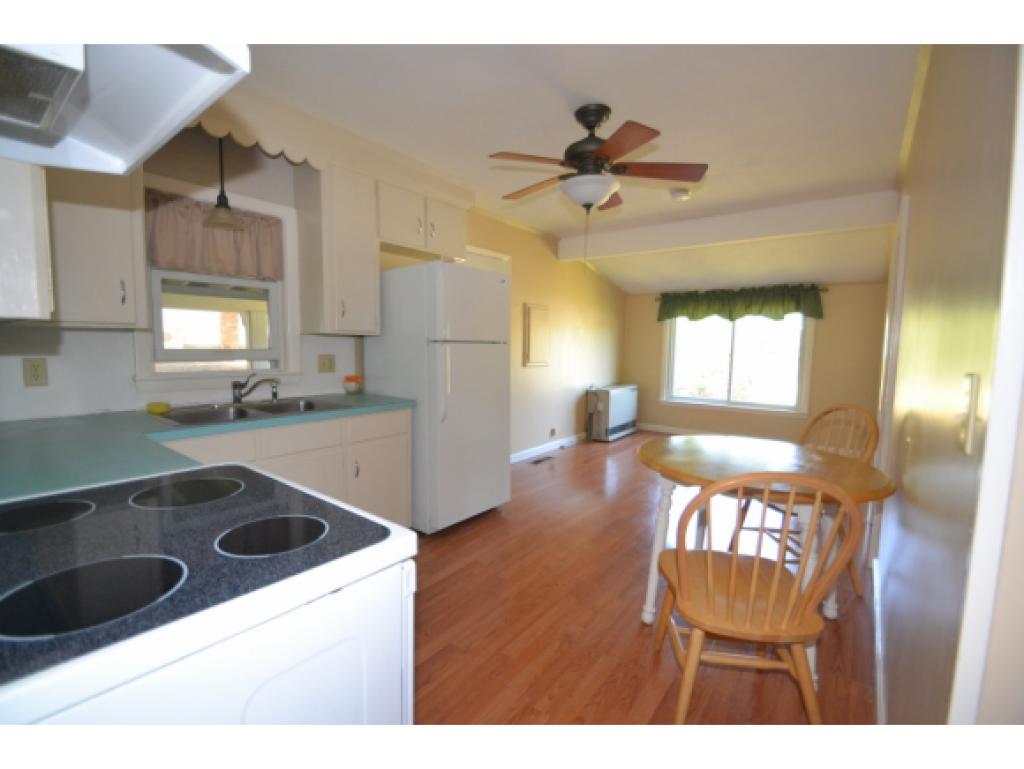 621 Corning Road Manchester, NH 03109 - Photo 10 of 27
