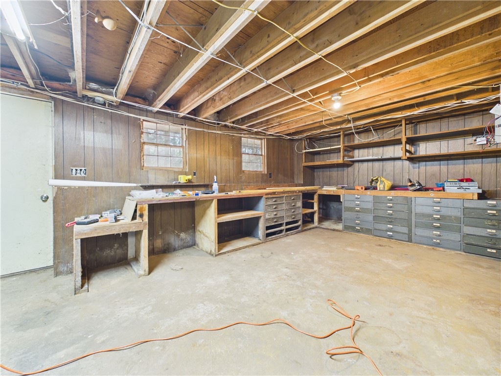 6502 Flat River Road Coventry, RI 02827 - Photo 31 of 34