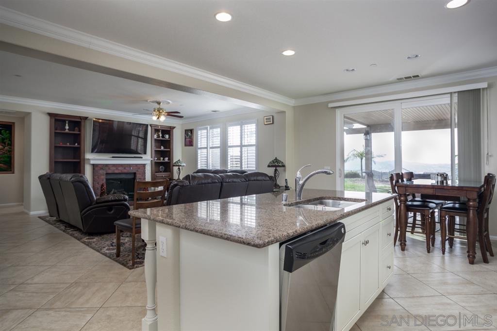 5174 Iris Street Santee, CA 92071 - Photo 9 of 25