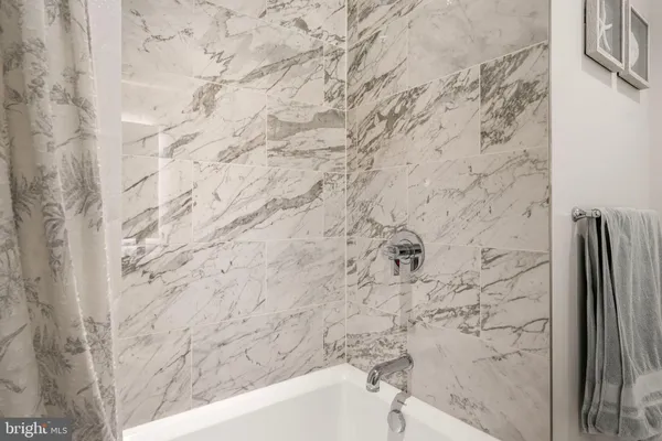 $899,000 | 1781 North Pierce Street, Unit 303, Arlington, VA 22209