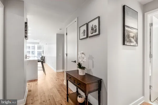 $899,000 | 1781 North Pierce Street, Unit 303, Arlington, VA 22209