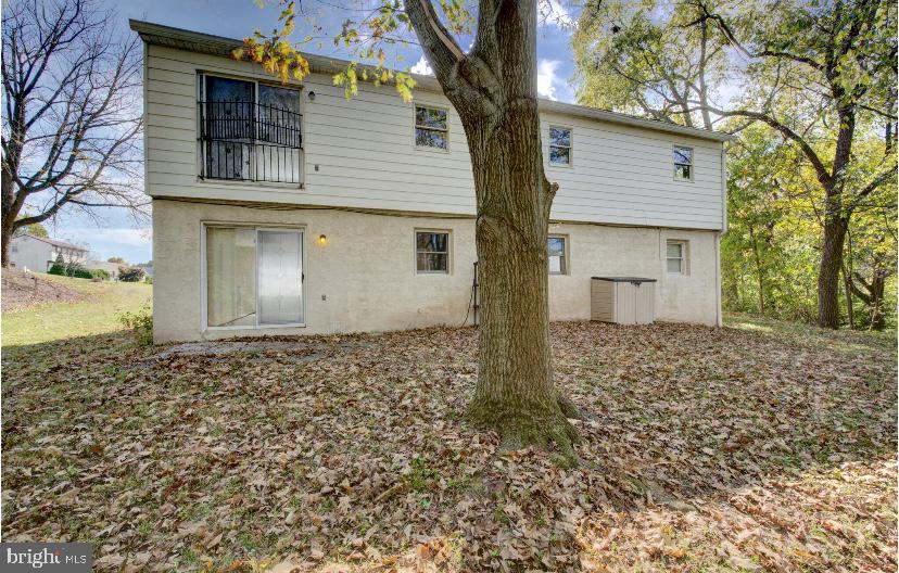 1265 Woodmere Road Pottstown, PA 19464 - Photo 31 of 31 Rear