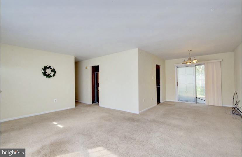 1265 Woodmere Road Pottstown, PA 19464 - Photo 6 of 31 Main Level LR
