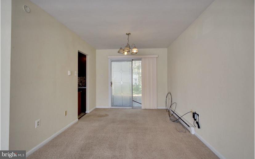 1265 Woodmere Road Pottstown, PA 19464 - Photo 7 of 31 Main Level Dining Area