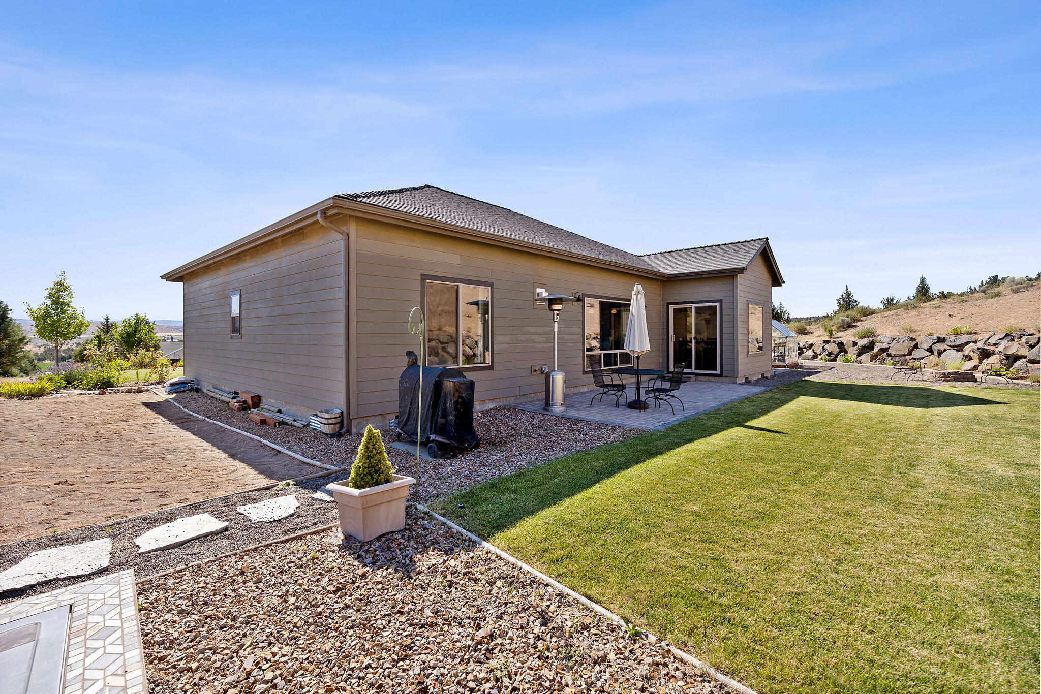 2273 Northeast Valley View Madras, OR 97741 - Photo 19 of 30