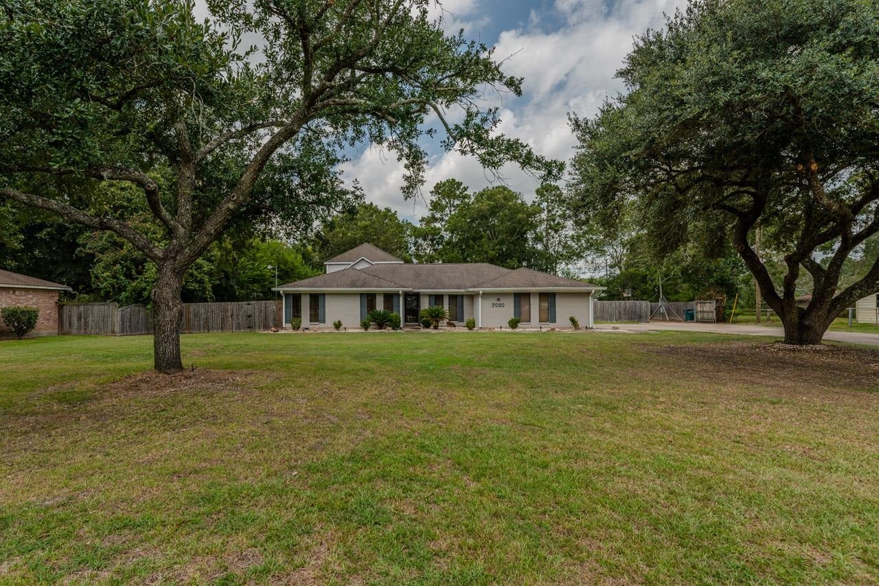 7050 Guess Road Beaumont, TX 77708 - Photo 2 of 50 Gallery Image 2