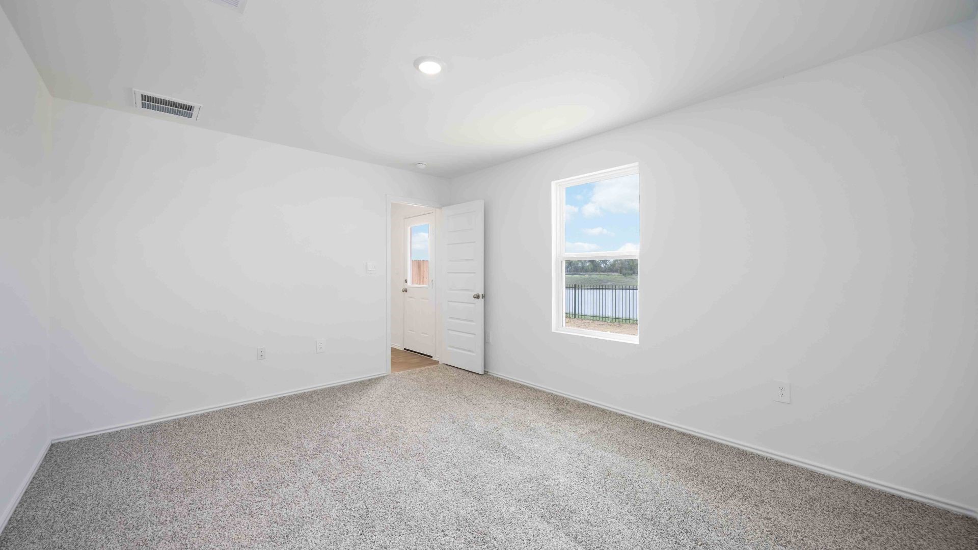2534 Cedar Ridge Drive Rosenberg, TX 77471 - Photo 4 of 8 Gallery Image 4