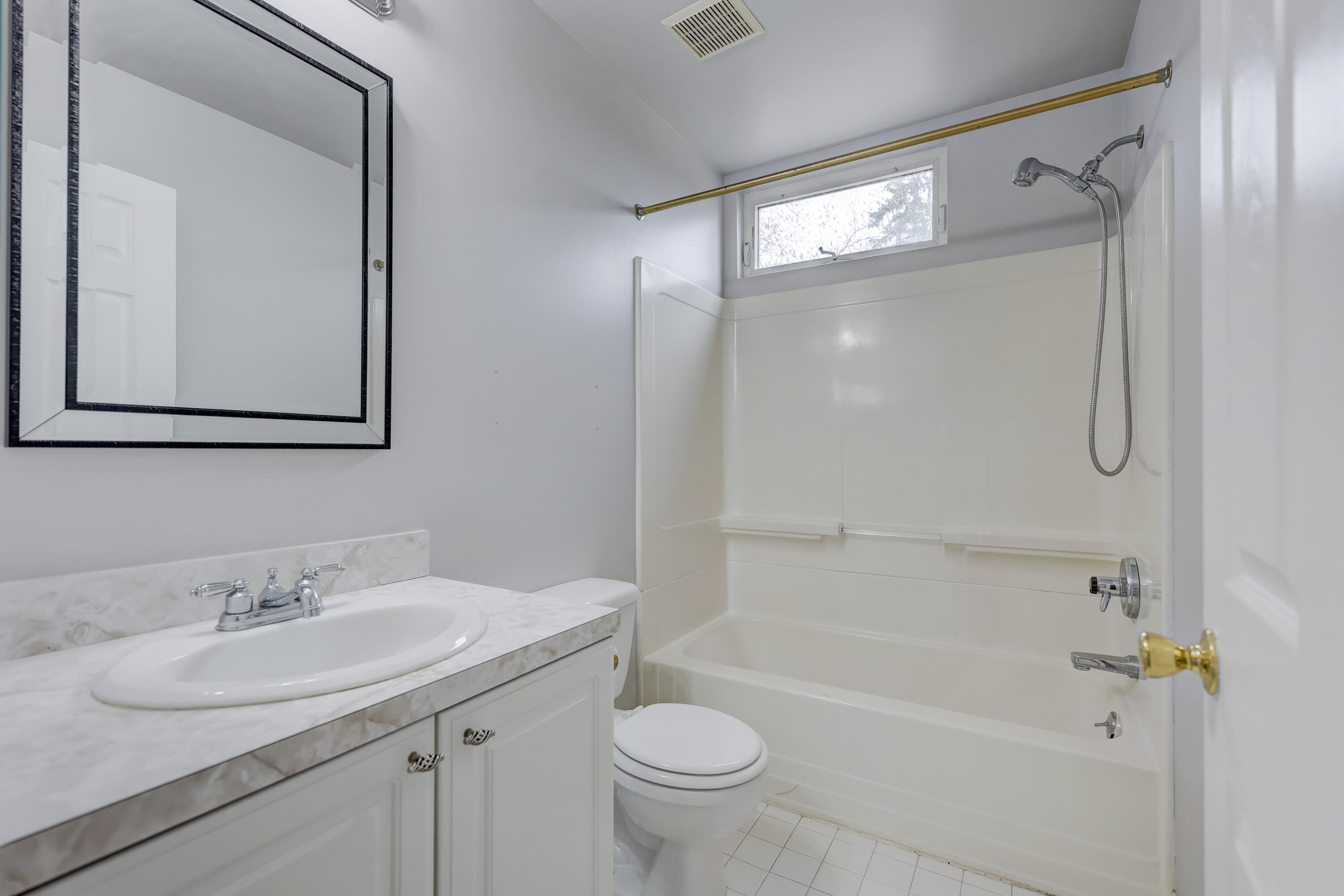 20916 Vernier Road Harper Woods, MI 48225 - Photo 46 of 56 20916 Vernier Rd.-44