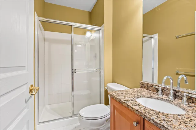 $999,999 | 4 Avolet Court, Mount Sinai, NY 11766