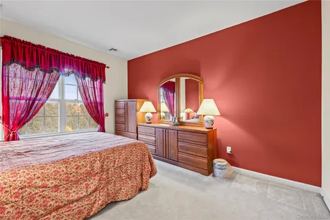 $999,999 | 4 Avolet Court, Mount Sinai, NY 11766