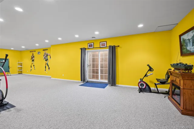 $999,999 | 4 Avolet Court, Mount Sinai, NY 11766