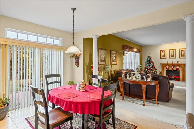 $999,999 | 4 Avolet Court, Mount Sinai, NY 11766