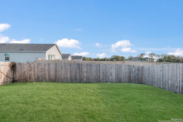 $1,800 | 7214 Lavaca Bluff, San Antonio, TX 78218