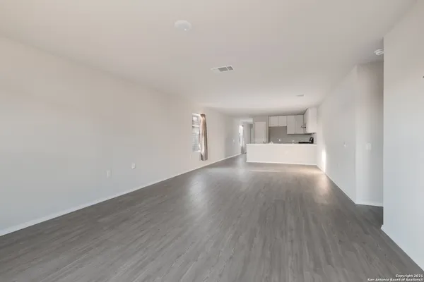$1,800 | 7214 Lavaca Bluff, San Antonio, TX 78218