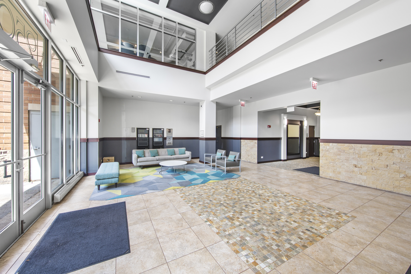 950 West Monroe Street, Unit 616 Chicago, IL 60607 - Photo 23 of 28 a view of a living room and kitchen view
