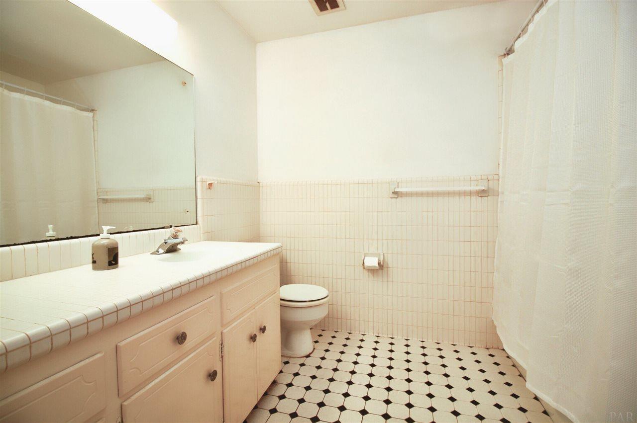 7865 Templeton Road Pensacola, FL 32506 - Photo 11 of 15 Gallery Image 11