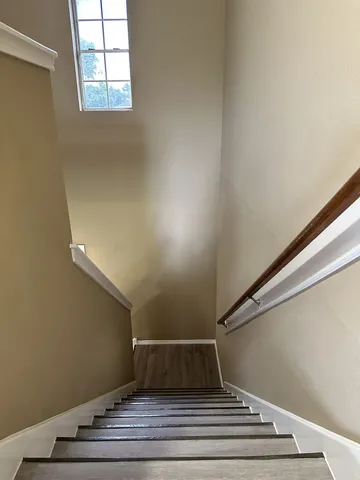 $1,799 | 6910 Bayou Crest Drive, Houston, TX 77088