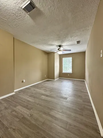 $1,799 | 6910 Bayou Crest Drive, Houston, TX 77088