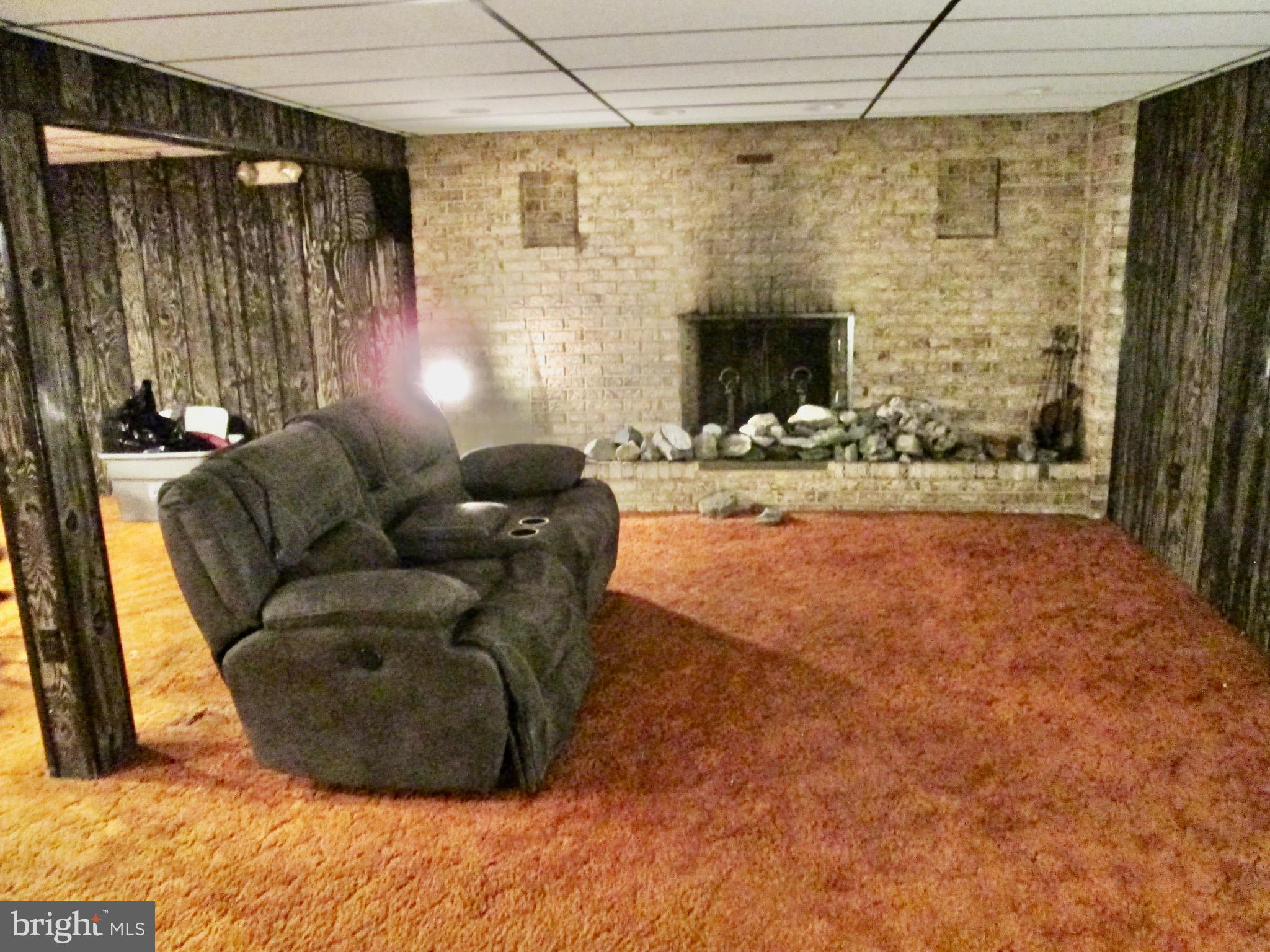 524 Prison Road Leesport, PA 19533 - Photo 28 of 64 Family Room