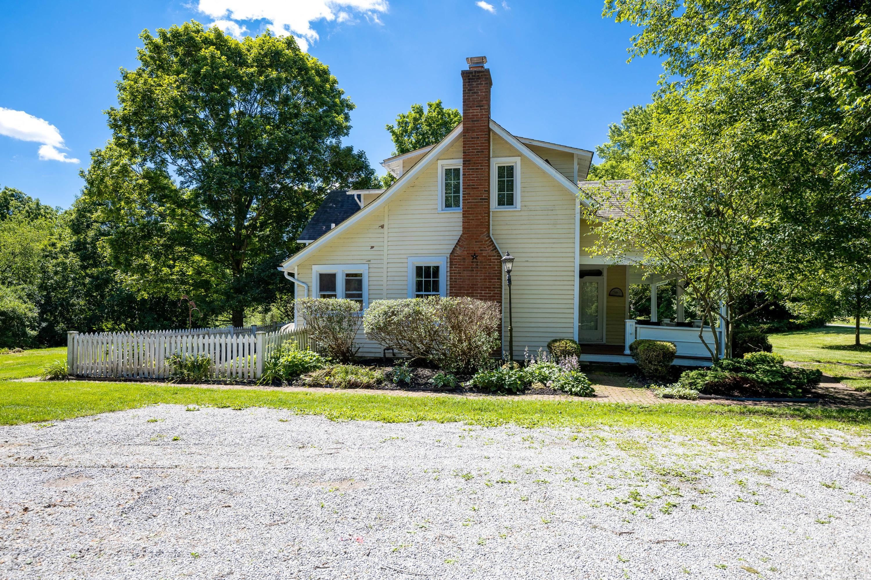 2209 Stratford Road Delaware, OH 43015 - Photo 3 of 64 Gallery Image 3
