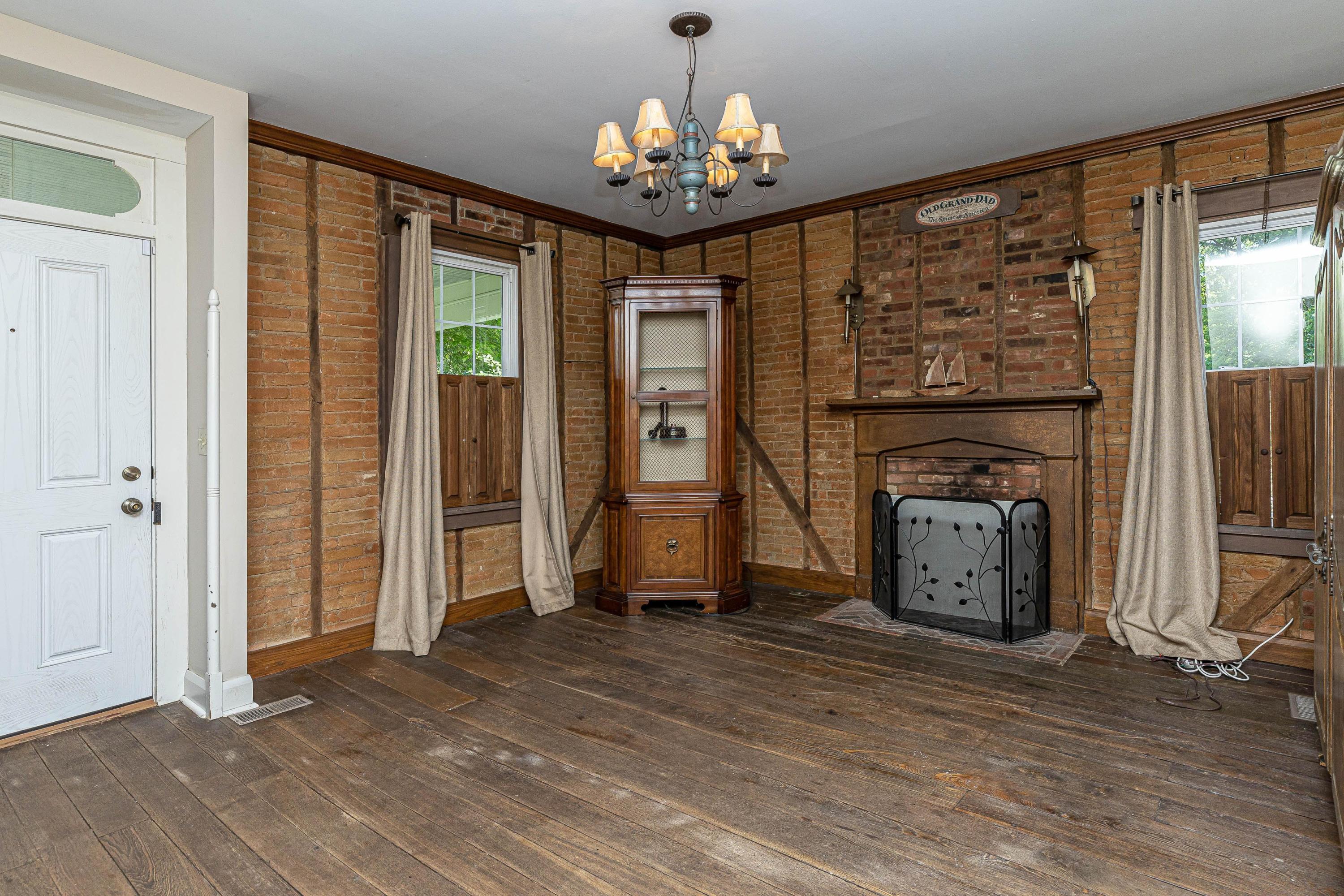 2209 Stratford Road Delaware, OH 43015 - Photo 9 of 64 Gallery Image 9