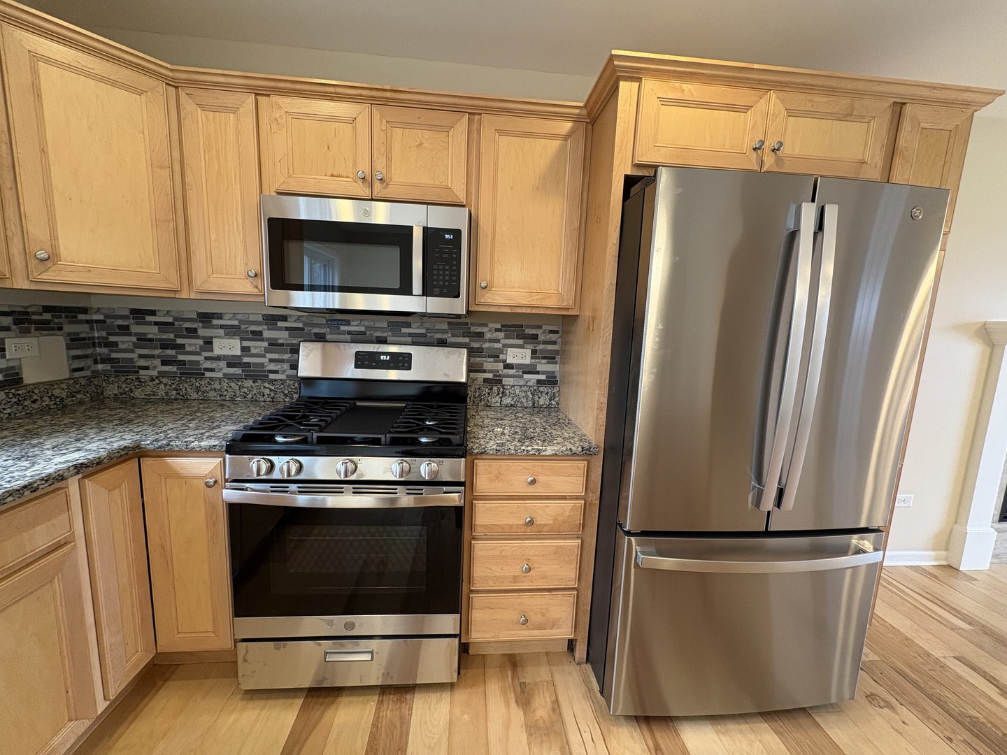 845 Hitt Street Ottawa, IL 61350 - Photo 4 of 22