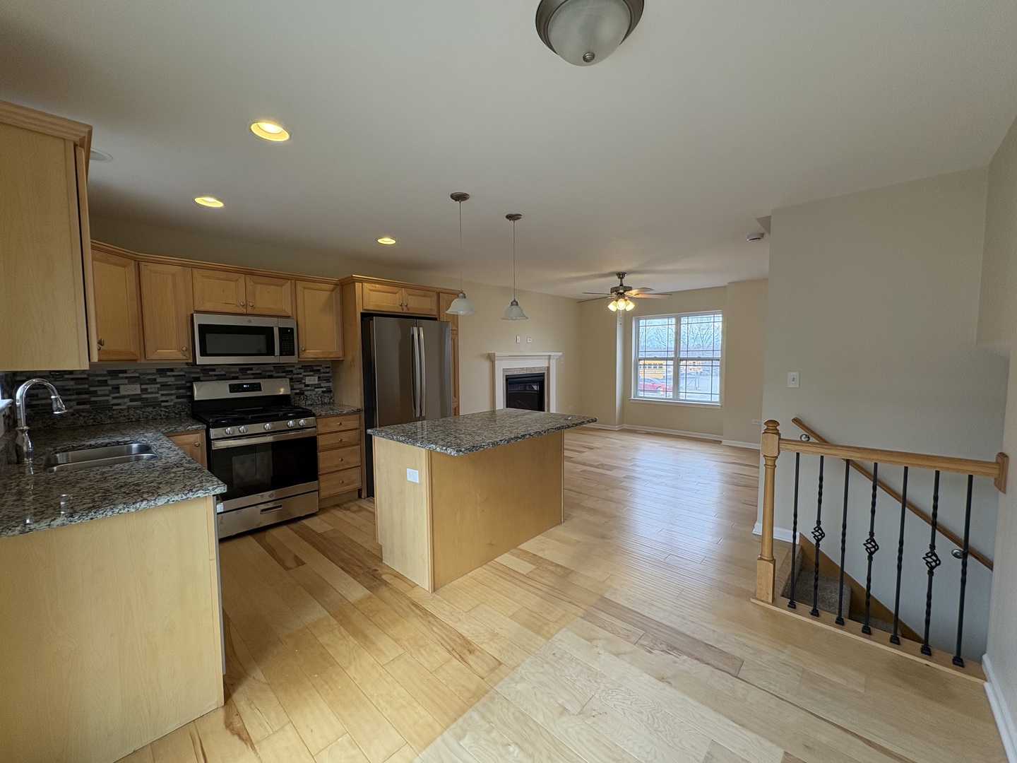 845 Hitt Street Ottawa, IL 61350 - Photo 6 of 22