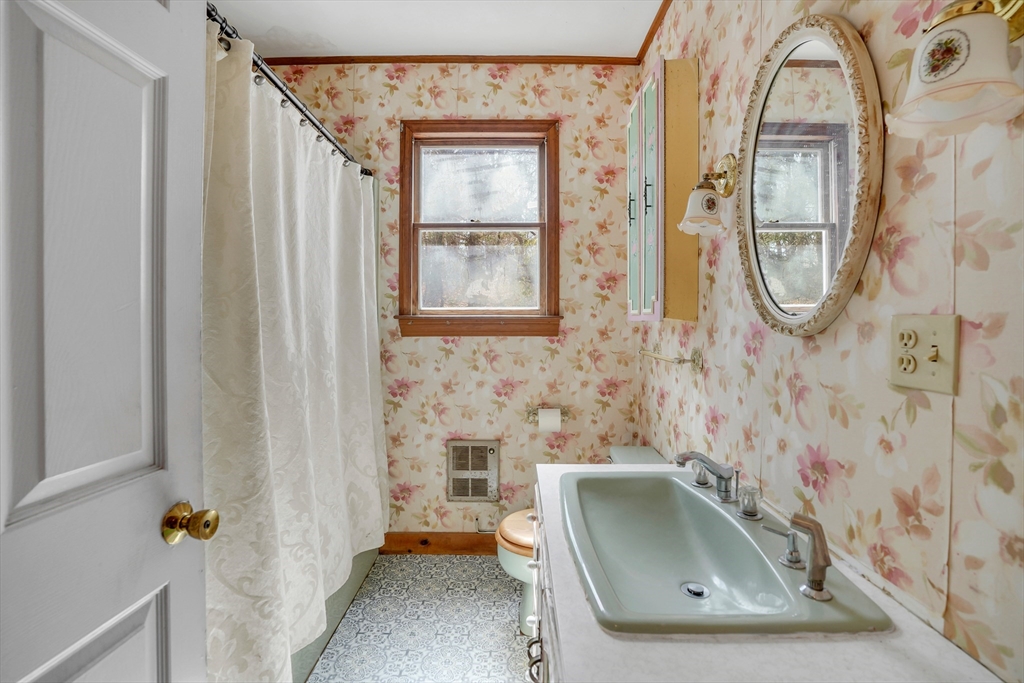 17 Mariner Road Tisbury, MA 02568 - Photo 16 of 26