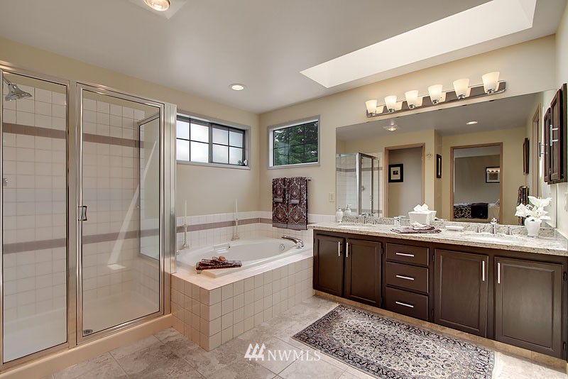 5112 Northeast 19th Street Renton, WA 98059 - Photo 15 of 25 Gallery Image 15