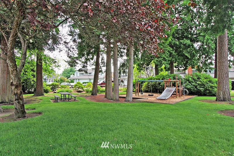 5112 Northeast 19th Street Renton, WA 98059 - Photo 20 of 25 Gallery Image 20
