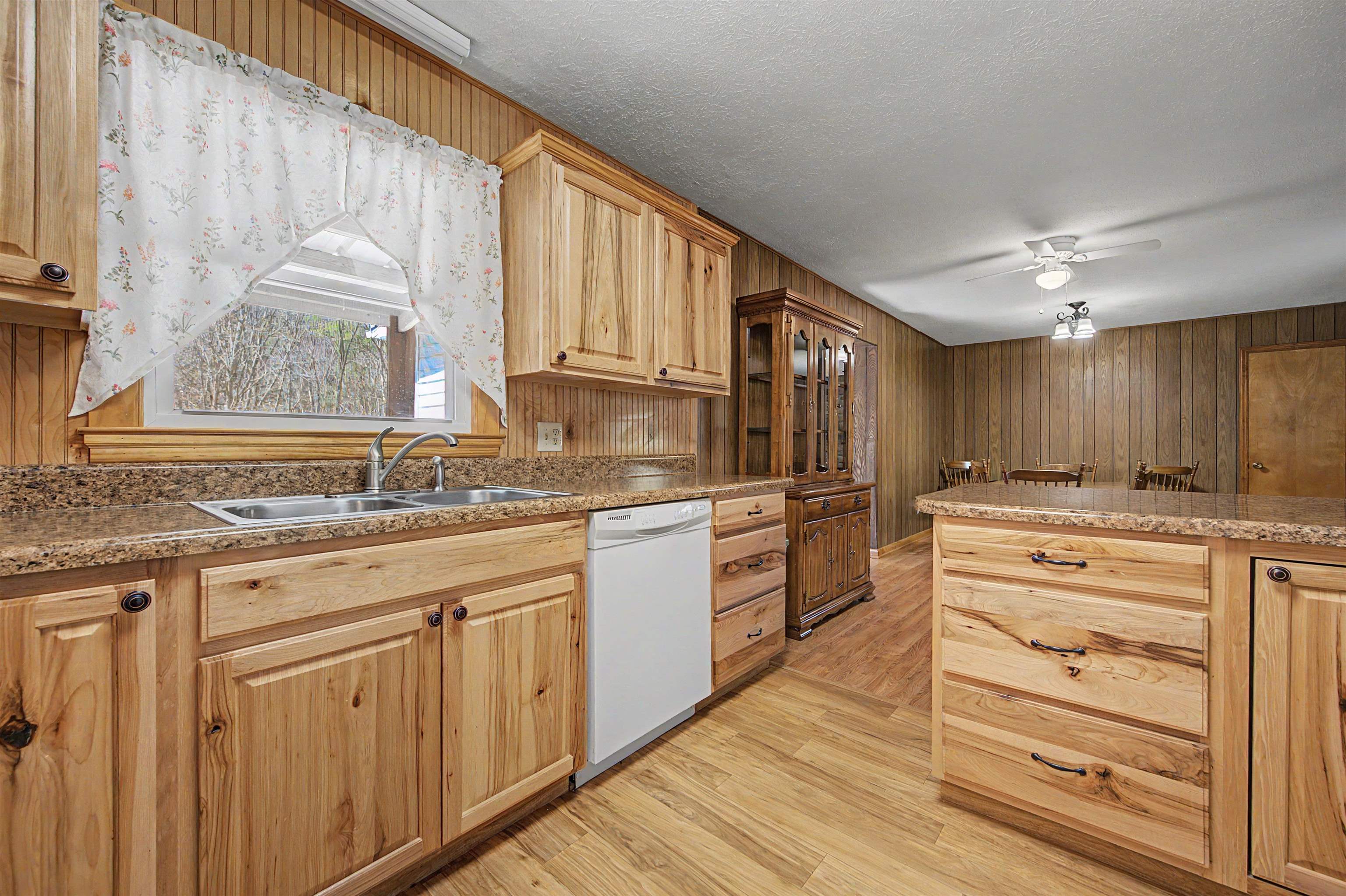 6921 Ivanhoe Road Ivanhoe, VA 24350 - Photo 34 of 75 Gallery Image 34