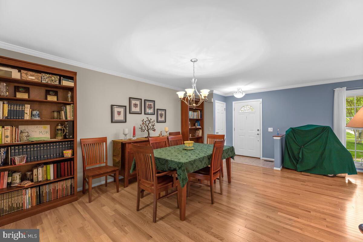 635 Concerto Lane Silver Spring, MD 20901 - Photo 9 of 50 Dining Room for Formal or Everyday Dining!