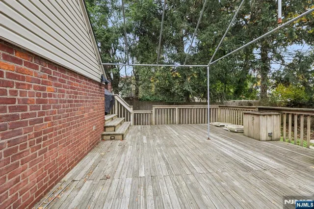 $937,500 | 52 Surrey Lane, Tenafly, NJ 07670