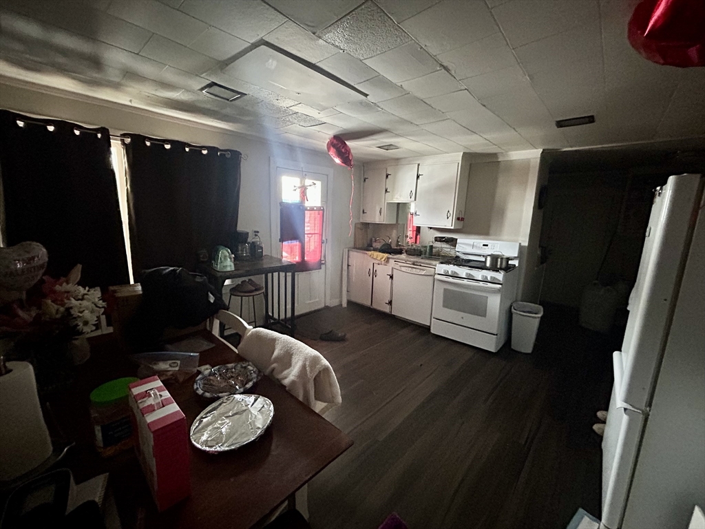 336 Main Street Easthampton, MA 01027 - Photo 14 of 20