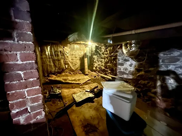 a view of walk in closet