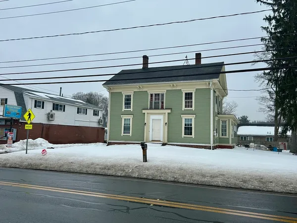 $1 | 336 Main Street, Easthampton, MA 01027