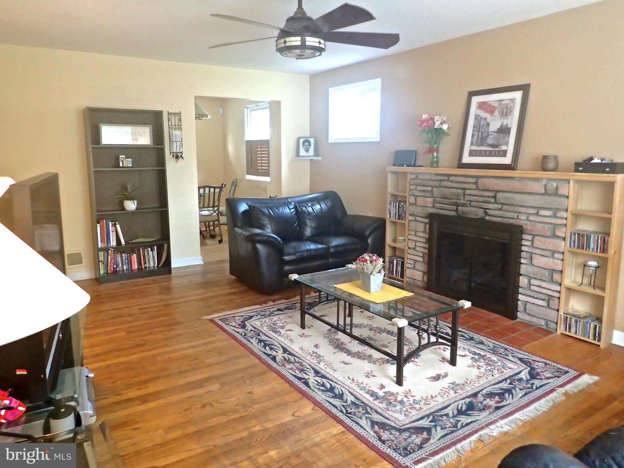 3527 Greenly Street Silver Spring, MD 20906 - Photo 3 of 17 Living Room