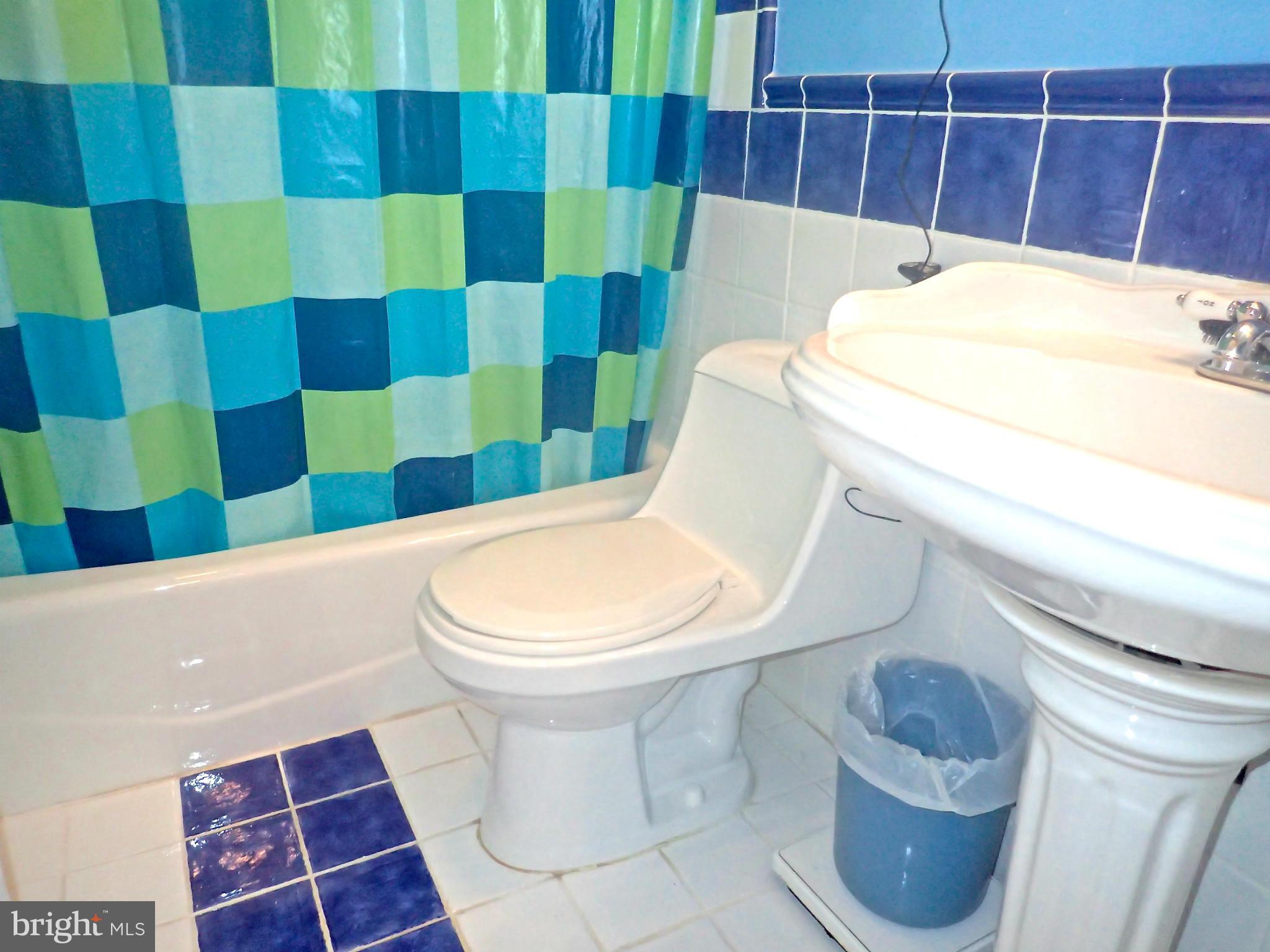 3527 Greenly Street Silver Spring, MD 20906 - Photo 10 of 17 Bath